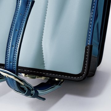 後ろから見たランドセルの画像