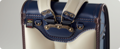 アンティークゴールドの金具写真